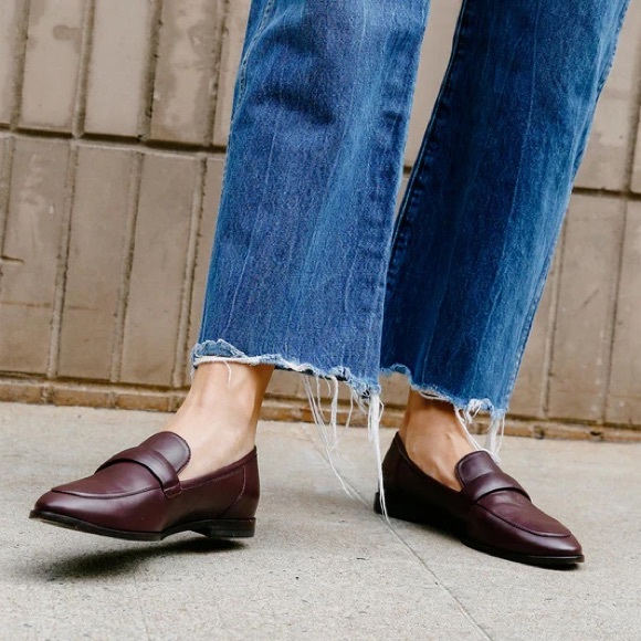 Margaux 40 Andie Burgundy Loafers - Picture 2 of 12